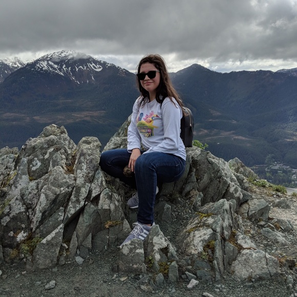 Meet your Posher, Alexis - Picture 1 of 1